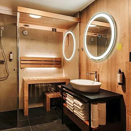 Hotel Forest Park & 4*